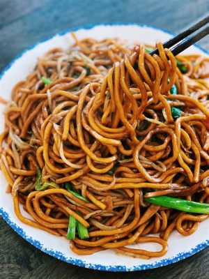  Zaozhuang-Style Fried Noodles Med Röstade Grönsaker Och Umamirik Kökssås