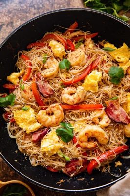  Yingtan Wokfried Rice Noodles with Spicy Dried Shrimp: En Explosions av Smaker och Texturer som Tänder Sinnena!